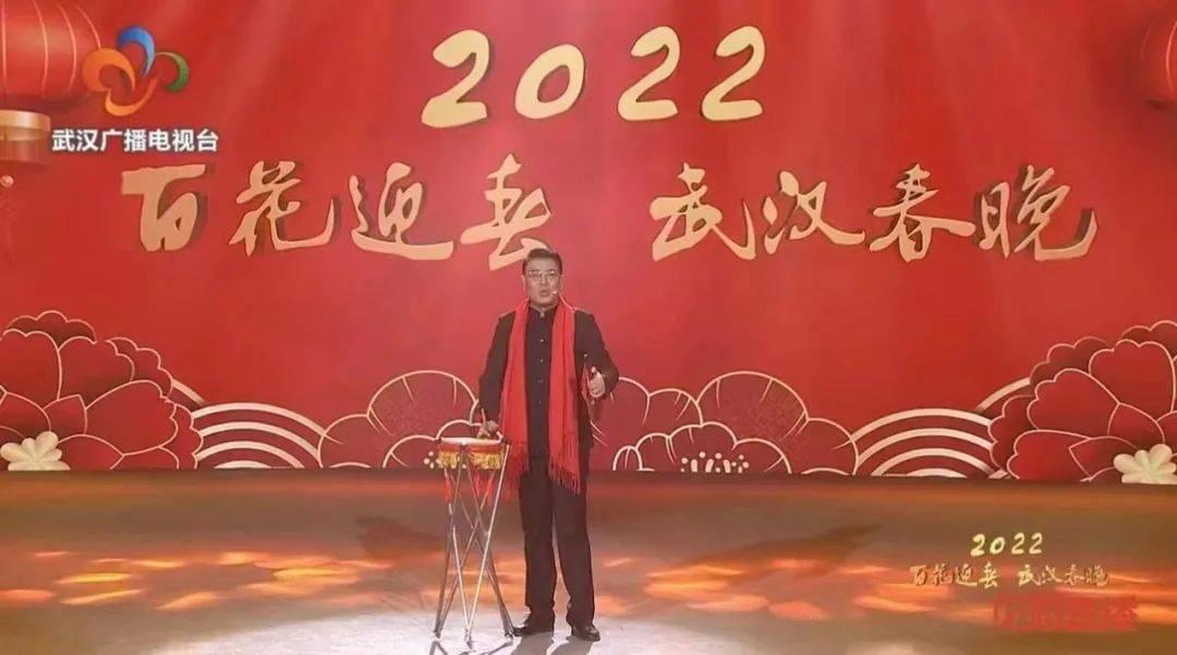 杨幂参加VOGUE新篇章之夜轻纱遮面复古造型,你如何评价她这次的造型?-从问题到答案,点燃你的智慧星